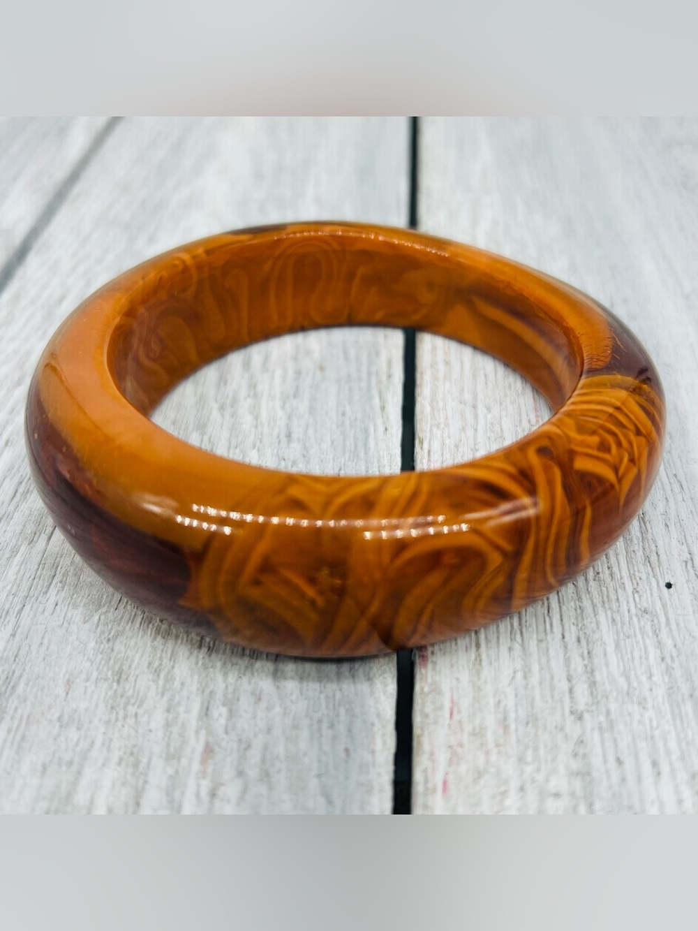 392. Vintage 60s 70s Amber Root Beer Marbled Lucite Resin Sculptural Bangle